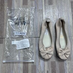 Beige Bow Ballet Flats NEW In Package, Little Girl Size 1/2